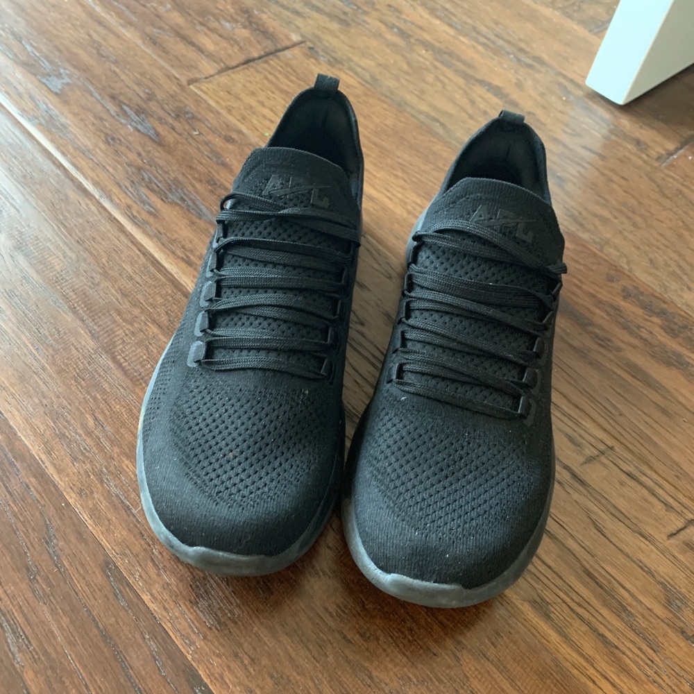 APL black tennis shoes, comes with box